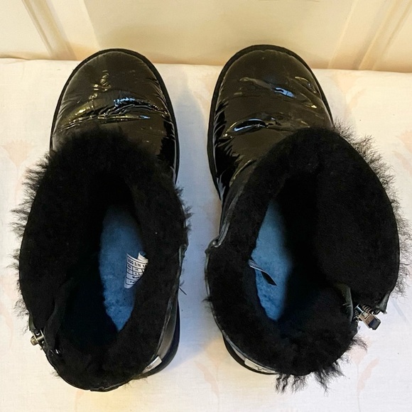 Authentic UGG Blaise mid calf patent leather boots - Picture 6 of 16